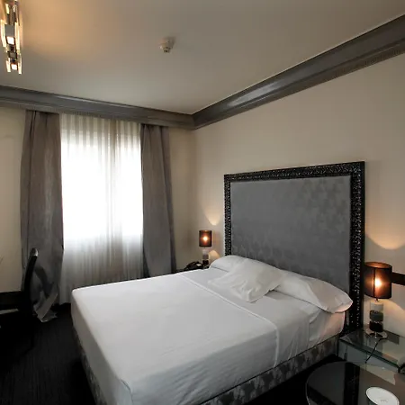 Lopez De Haro 5* بلباو