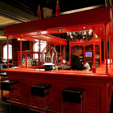 Lopez De Haro فندق