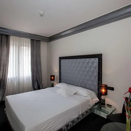 Lopez De Haro Отель Бильбао