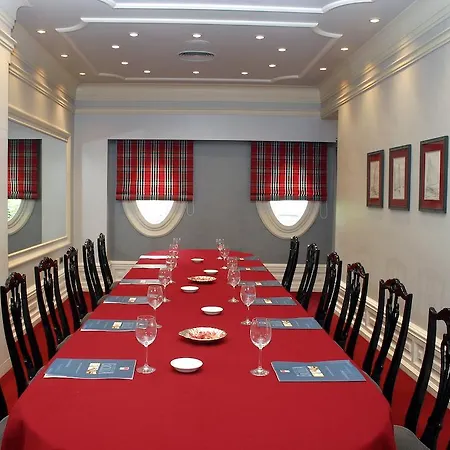 Отель Lopez De Haro