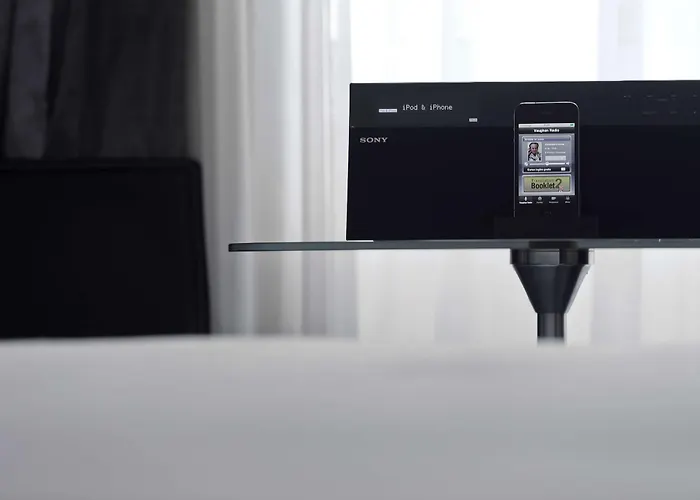 Hotel López De Haro 5*