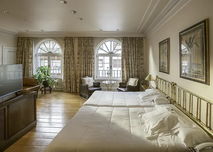 Hotel López De Haro 5*